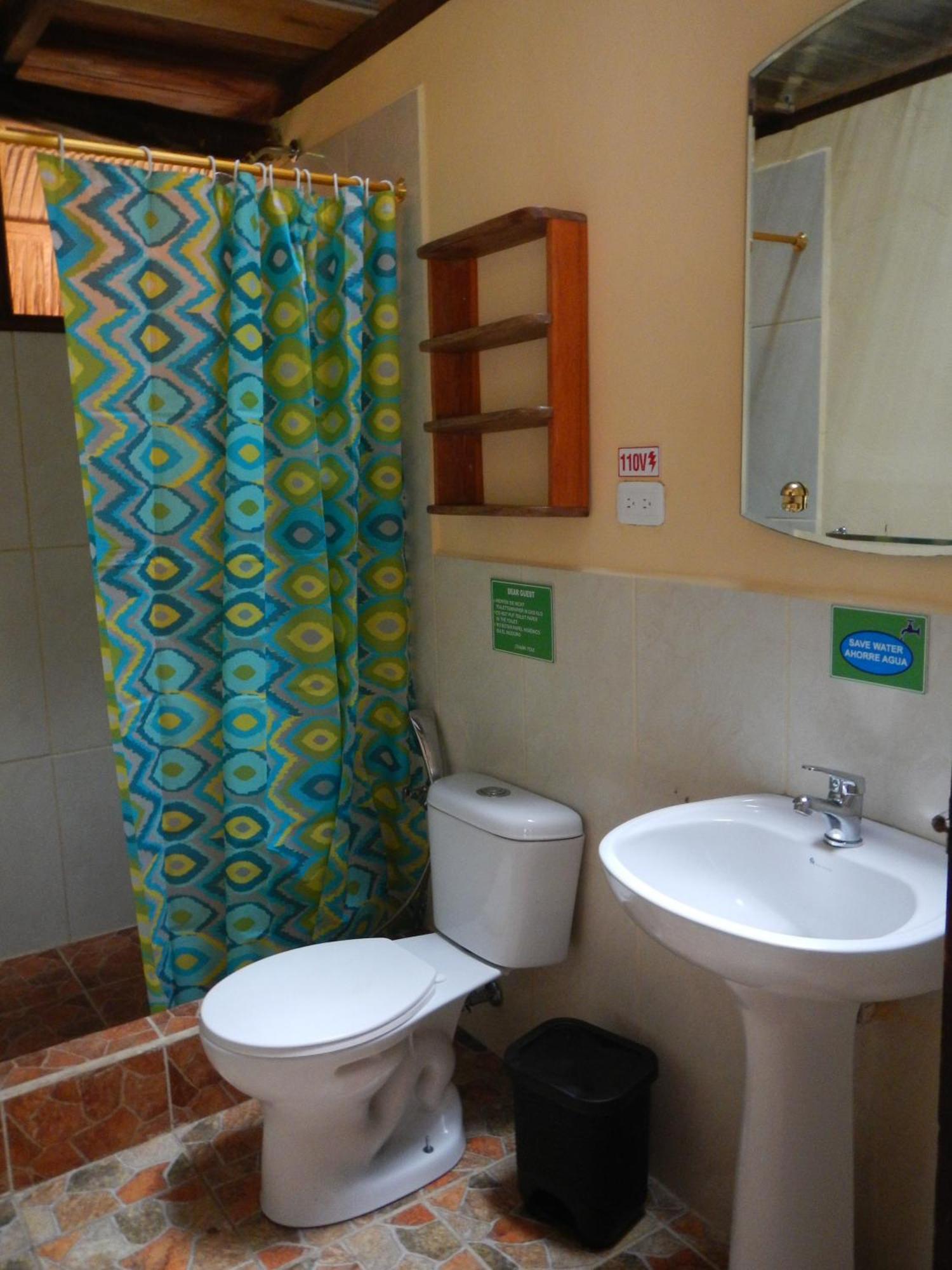 Aguas Negras River Lodge Puerto Montufar Zewnętrze zdjęcie